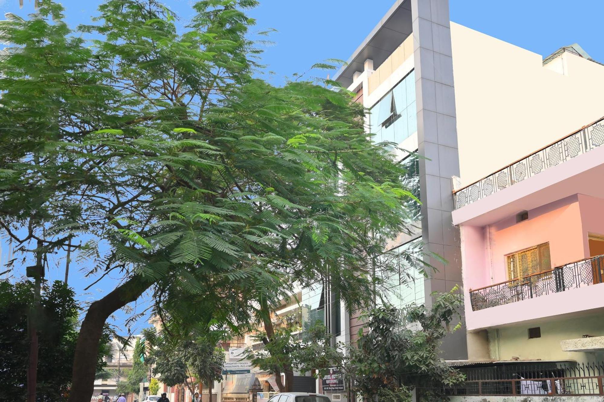 Townhouse Oak Hotel Ar Ganges Premium Varanasi Exterior photo